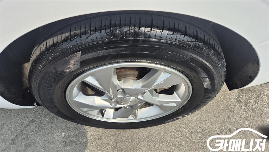 Hyundai Avante 1.6 Modern thumbnail 14