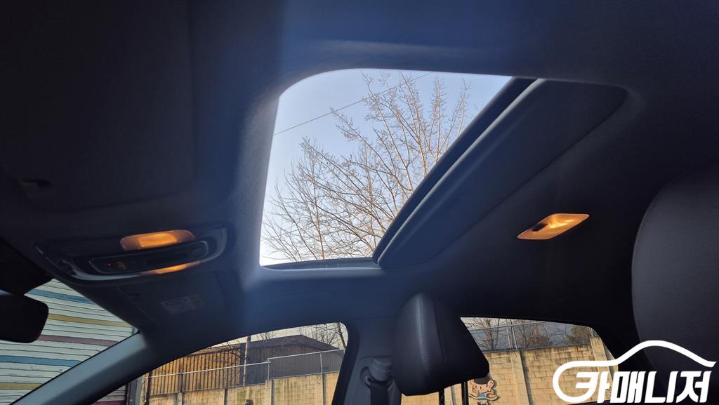 Hyundai Avante 1.6 Inspiration thumbnail 7