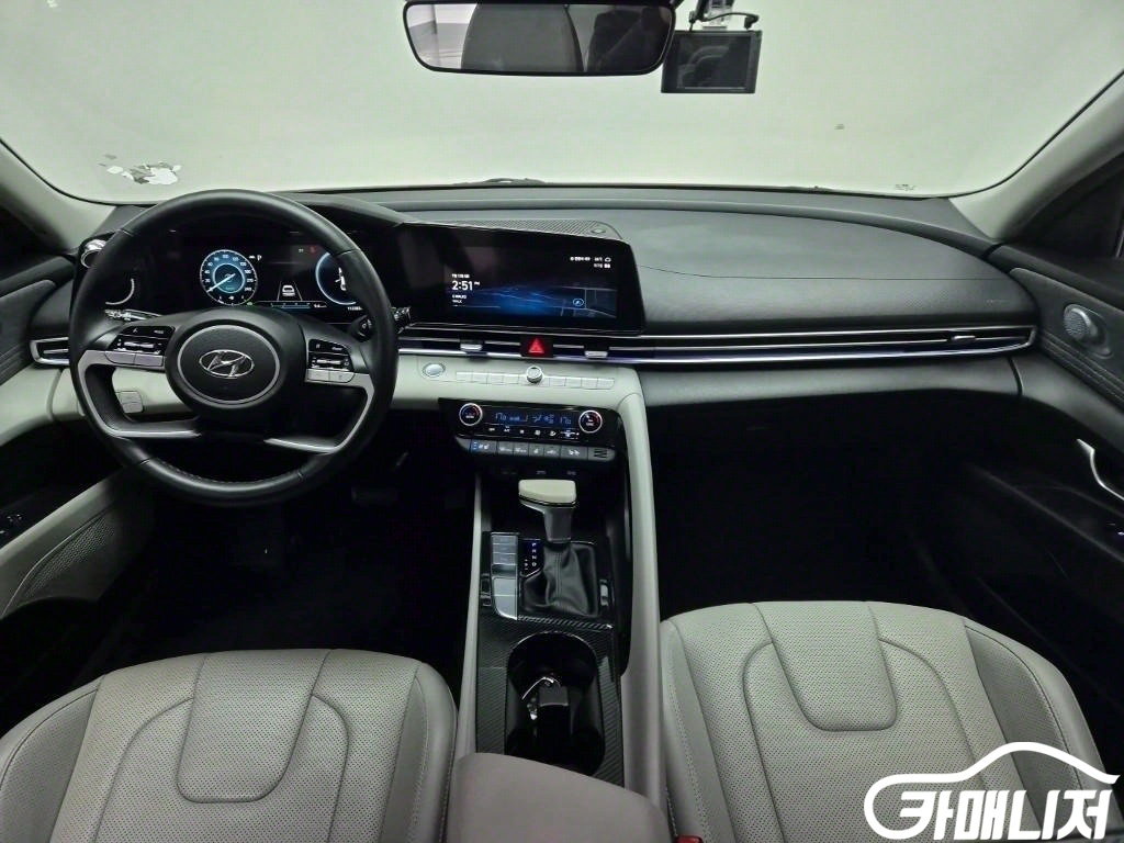 Hyundai Avante Avante Hybrid Inspiration thumbnail 5