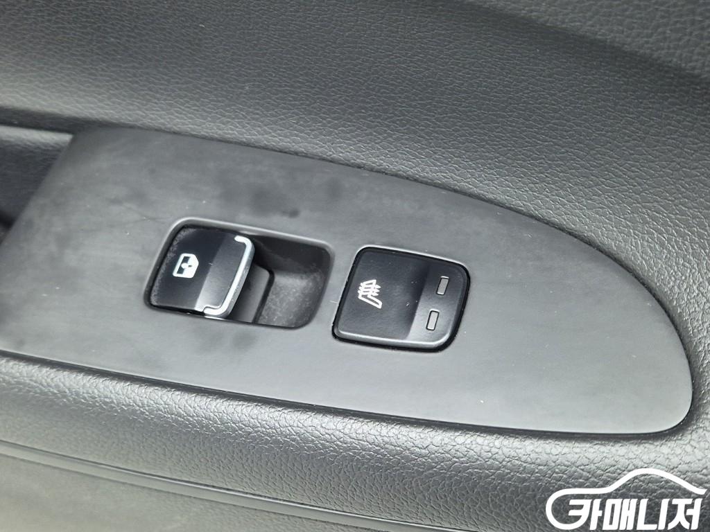 Hyundai Grandeur The New Grandeur IG Hybrid Premium thumbnail 19