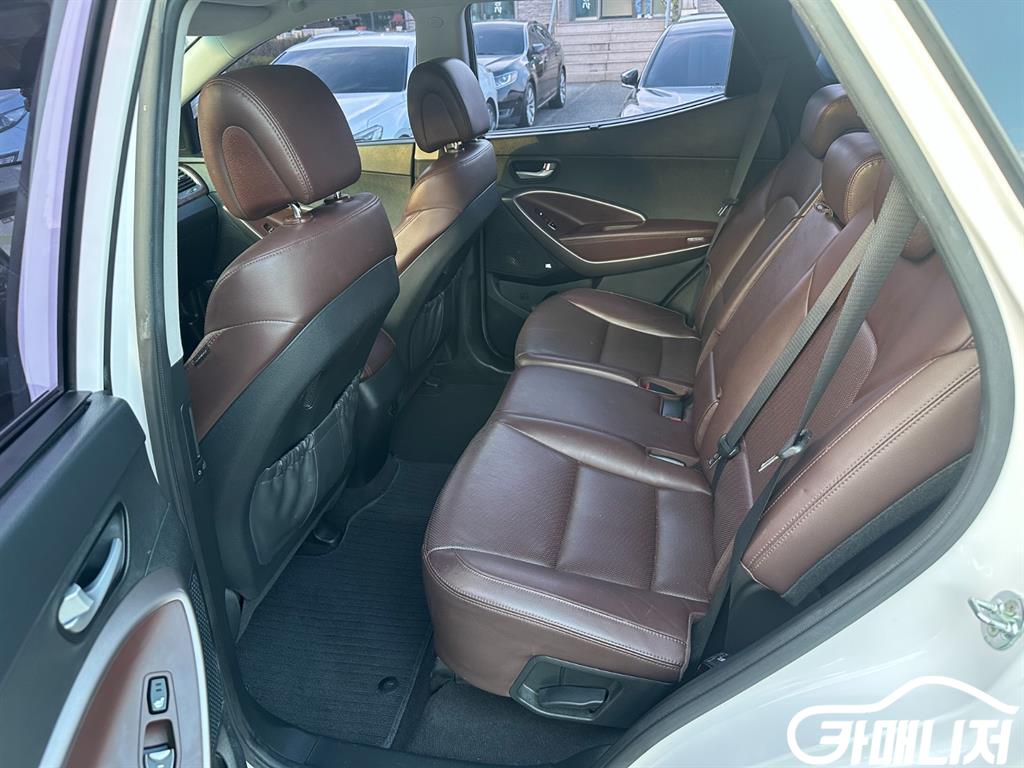 Hyundai Santa Fe Santa Fe The Prime Diesel 2.0 2WD thumbnail 8