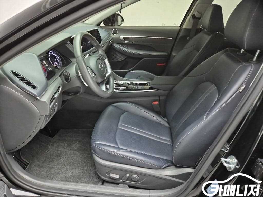 Hyundai Sonata 2.0 Premium Peulreoseu thumbnail 11