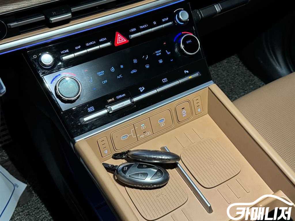 Hyundai Santa Fe Santa Fe Hybrid MX5 1.6T 4WD Calligraphy thumbnail 14