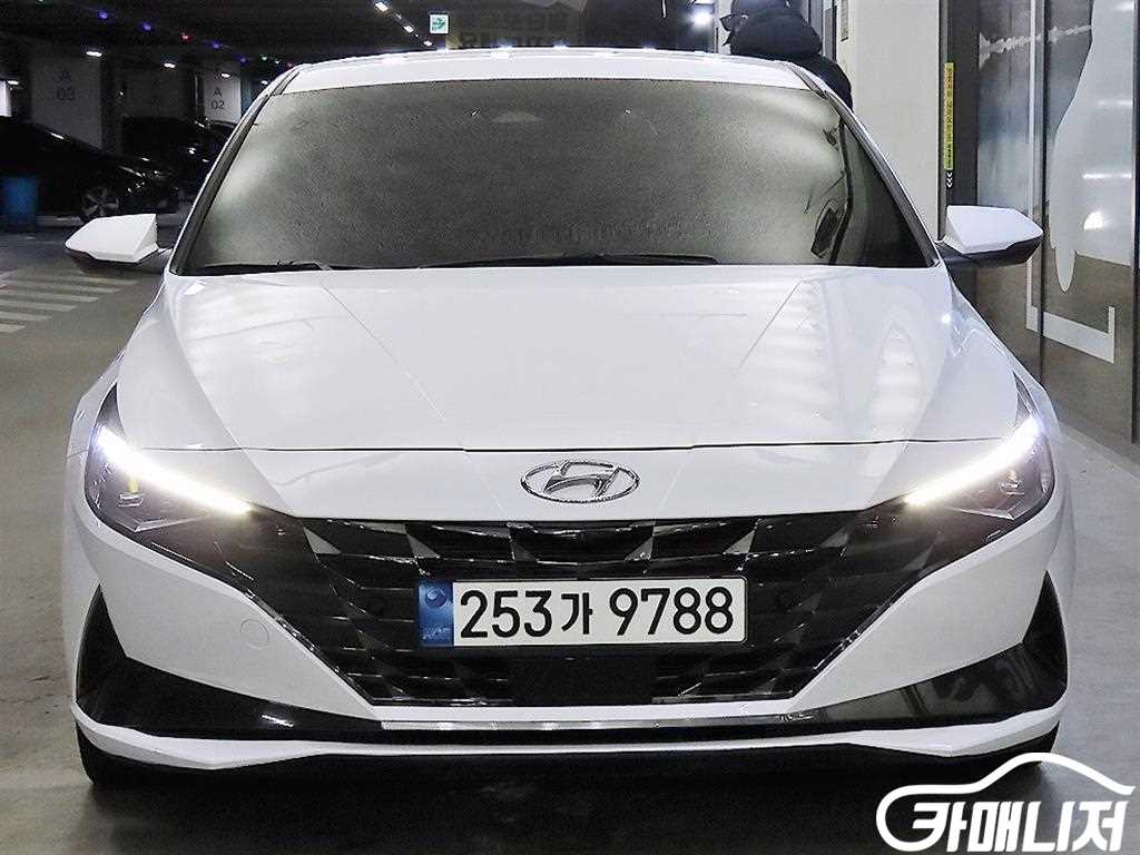 Hyundai Avante 1.6 Inspiration thumbnail 2