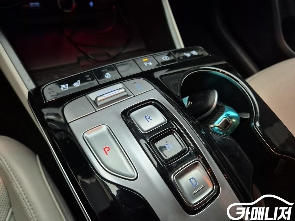 Hyundai Tucson Diesel 2.0 2WD Inspiration thumbnail 8