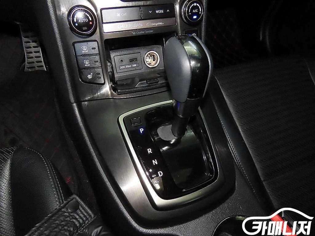 Hyundai Genesis The New Genesis Coupe 200 thumbnail 12