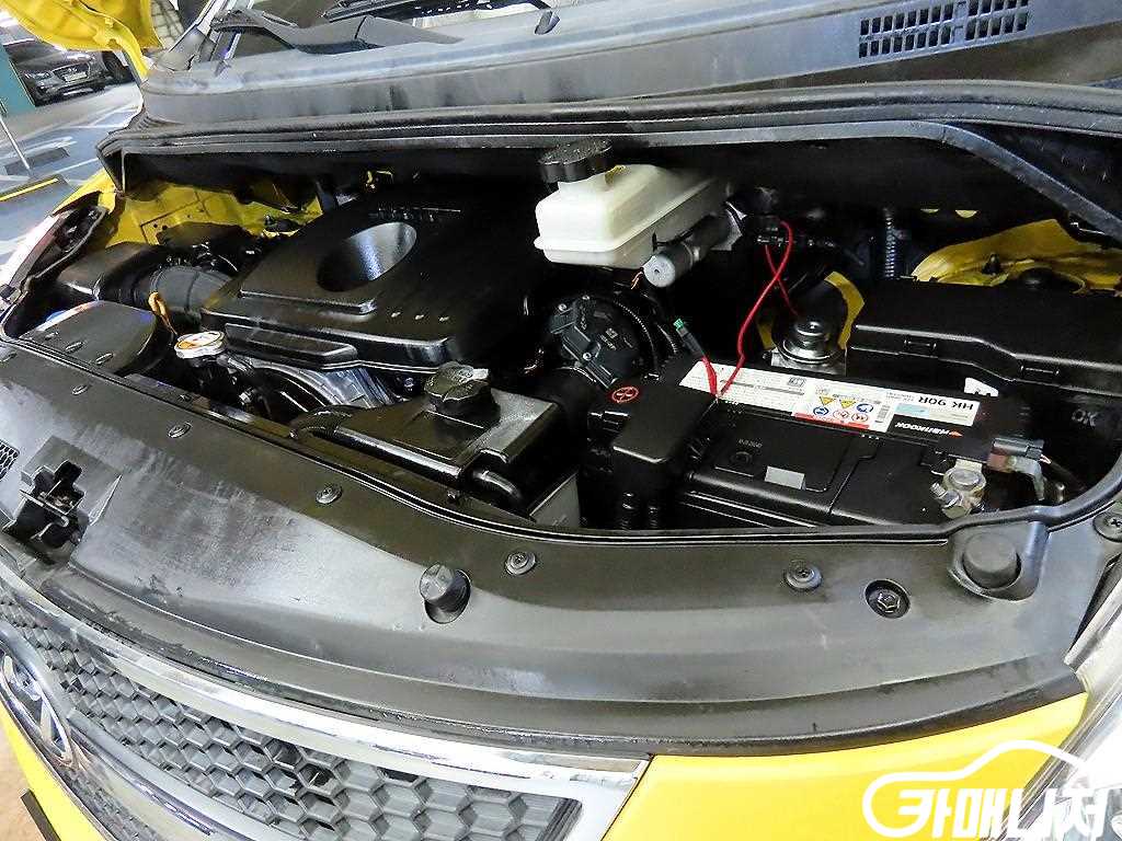 Hyundai Starex Grand Starex 12-Seater Wagon thumbnail 19