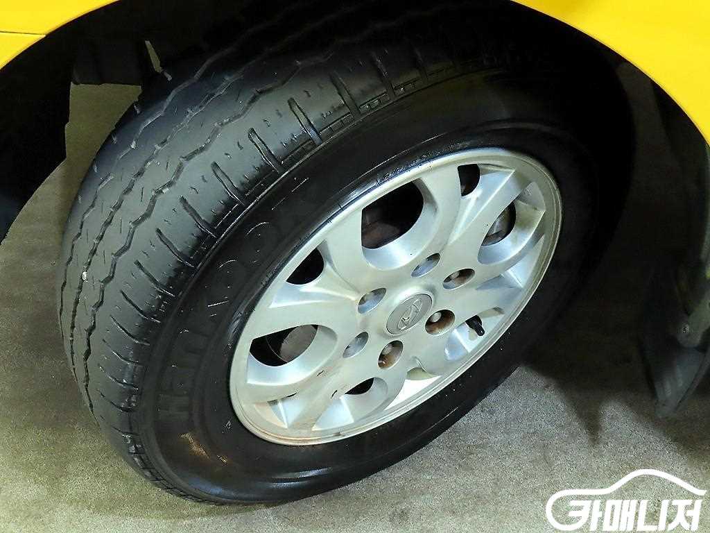 Hyundai Starex Grand Starex 12-Seater Wagon thumbnail 20