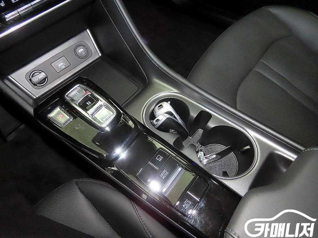 Hyundai Sonata Sonata Hybrid Smart thumbnail 12