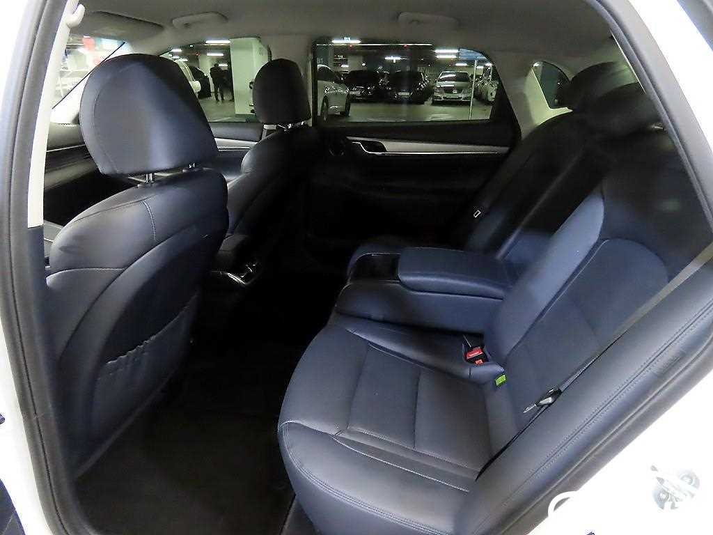 Hyundai Grandeur The New Grandeur IG Hybrid Premium Choice thumbnail 7