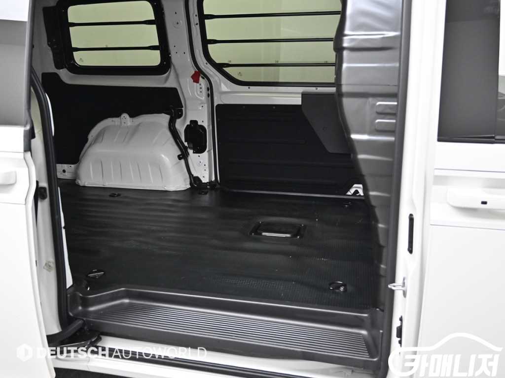 Hyundai Staria LPG Cargo Modern thumbnail 12