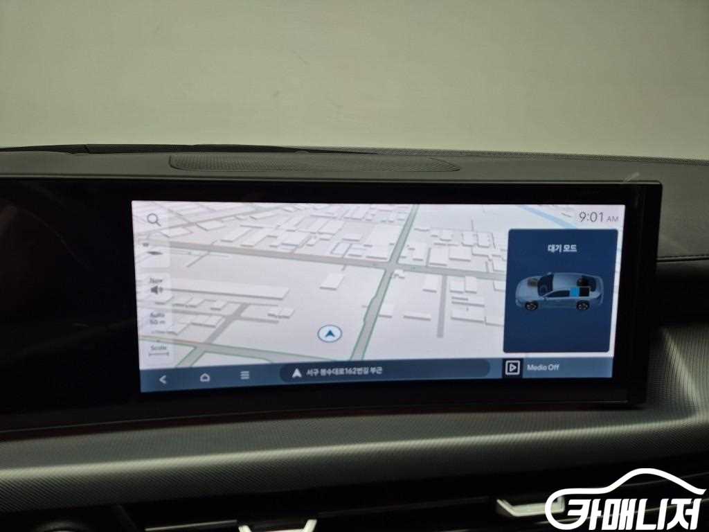 Hyundai Sonata Sonata The Edge Hybrid Premium thumbnail 13