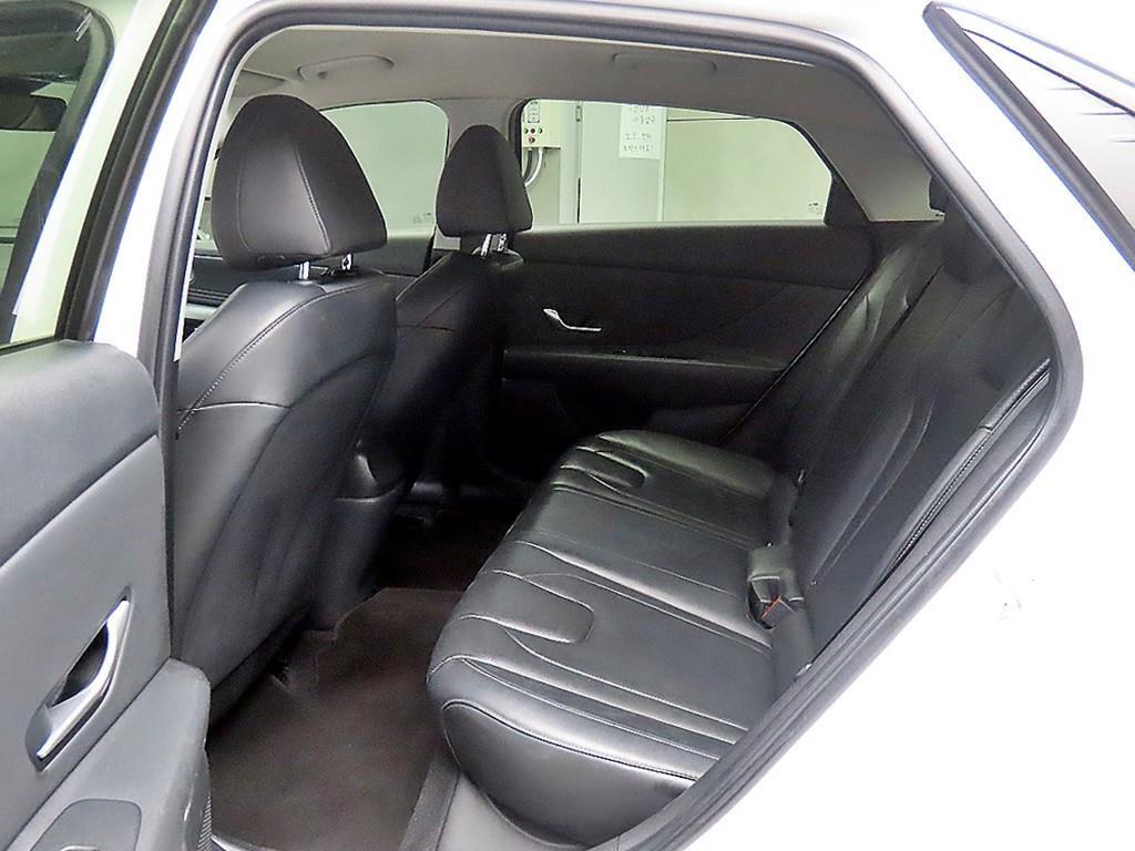 Hyundai Avante 1.6 Modern thumbnail 6