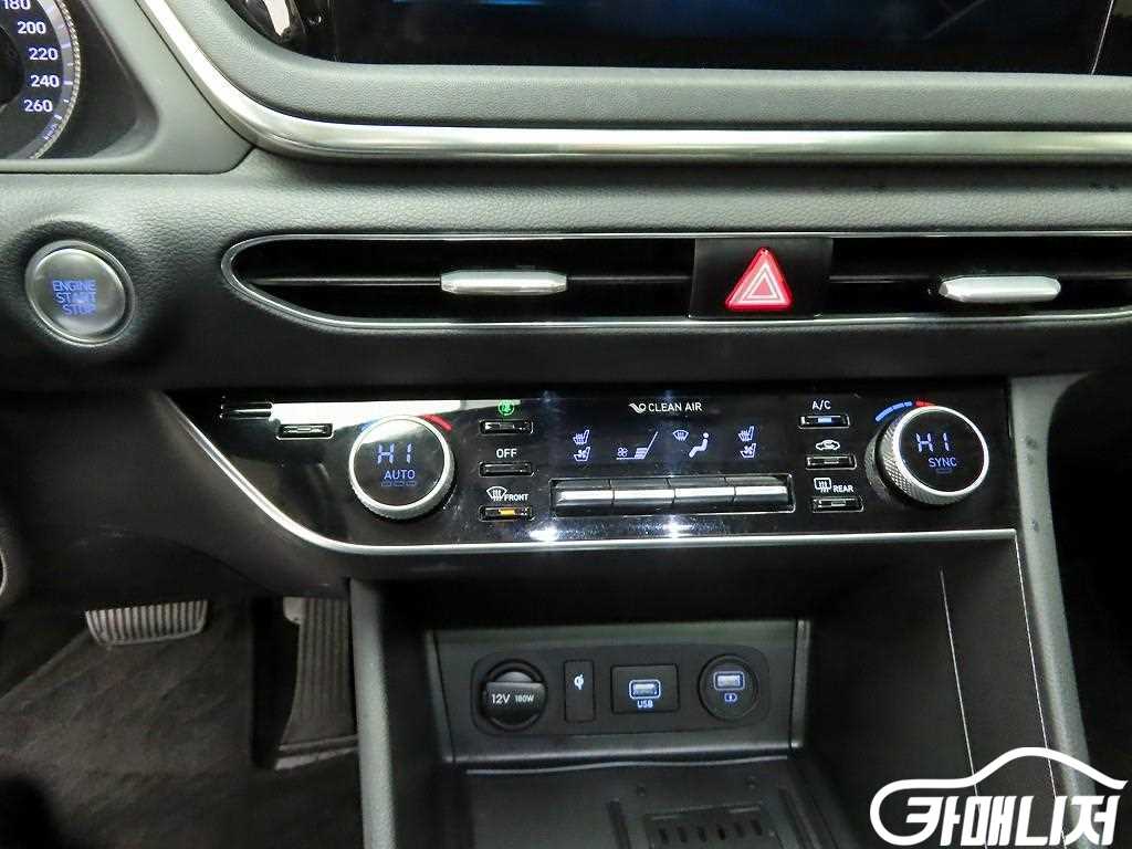 Hyundai Sonata 2.0 Premium Family thumbnail 9