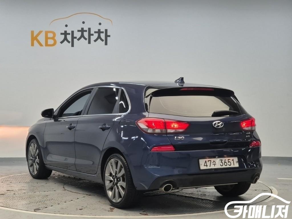 Hyundai i30 1.6 Turbo thumbnail 2