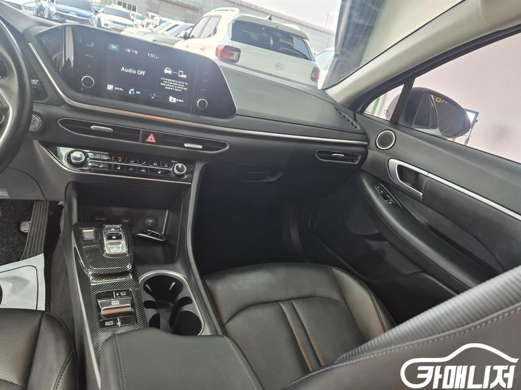 Hyundai Sonata 2.0 Premium thumbnail 8