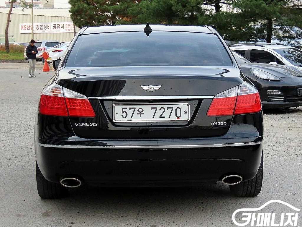 Hyundai Genesis BH330 GRAND thumbnail 4