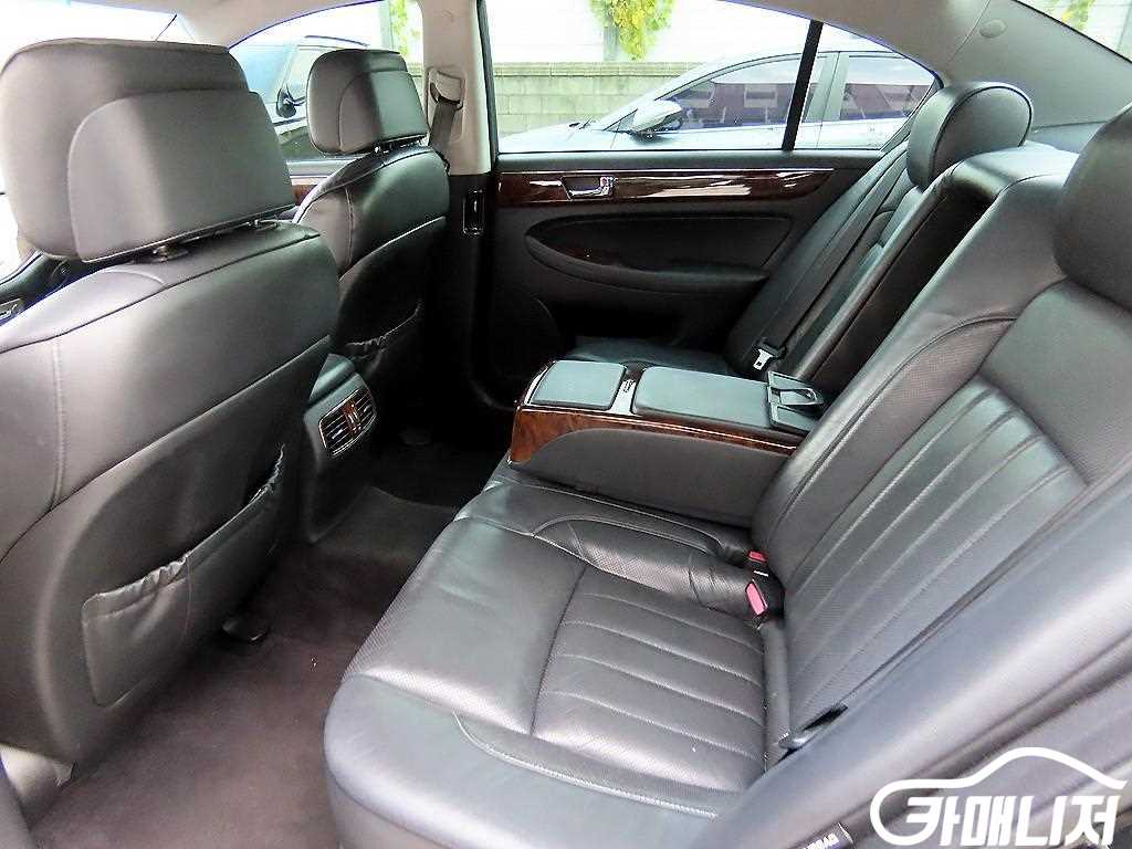 Hyundai Genesis BH330 GRAND thumbnail 6