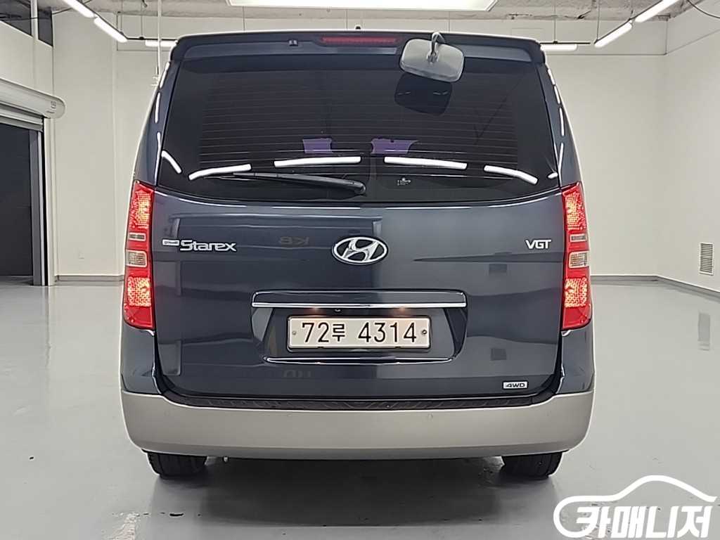 Hyundai Starex Grand Starex 12-Seater Wagon thumbnail 3