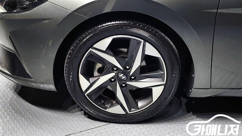 Hyundai Avante 1.6 Modern thumbnail 5