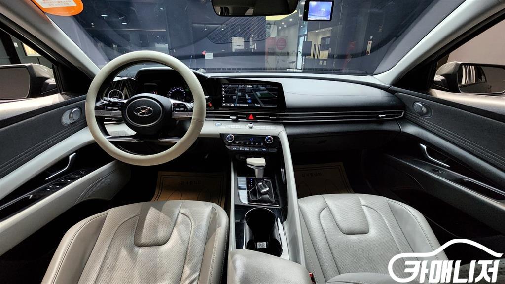 Hyundai Avante 1.6 Modern thumbnail 7