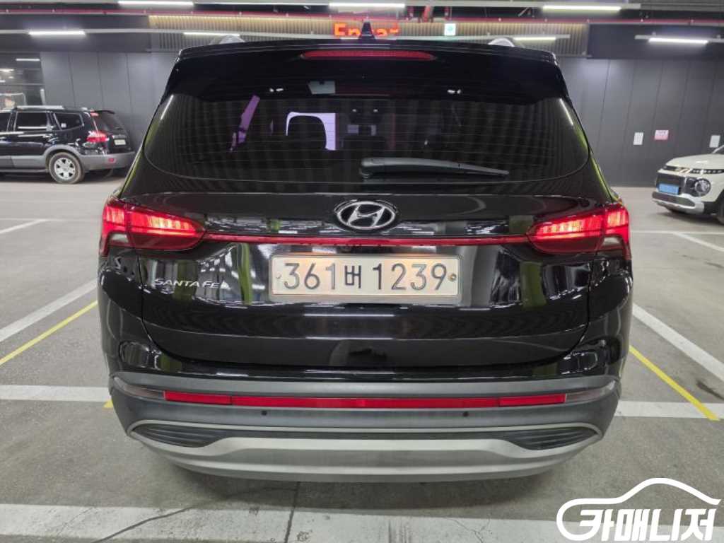 Hyundai Santa Fe The New Santa Fe Diesel 2.2 2WD Premium Choice thumbnail 3