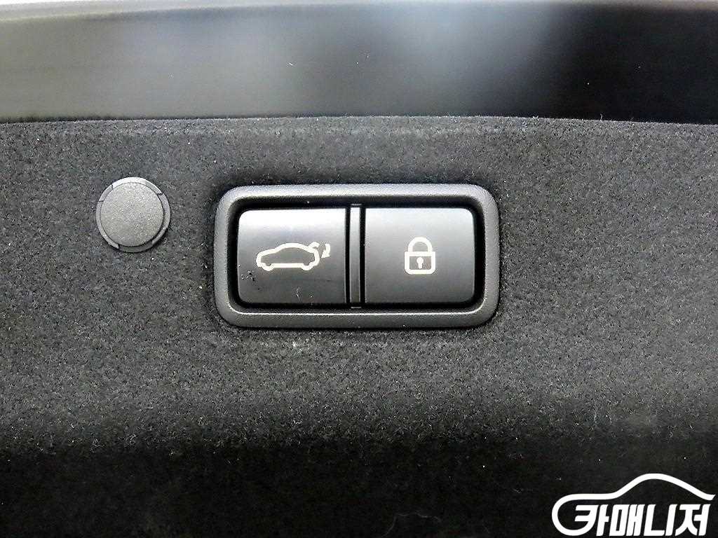 Hyundai Grandeur The New Grandeur IG Hybrid Premium Choice thumbnail 17