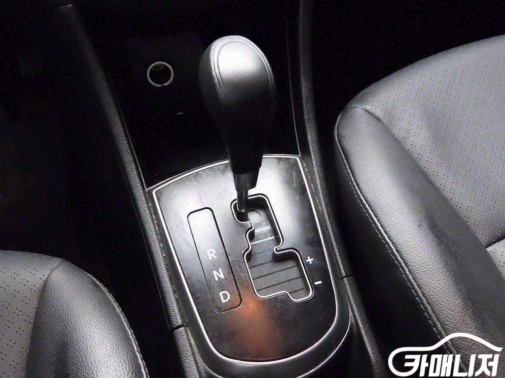 Hyundai Accent AccentFacelift 1.4VVT Smart thumbnail 10