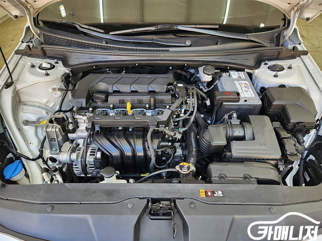 Hyundai Avante 1.6 Modern thumbnail 20