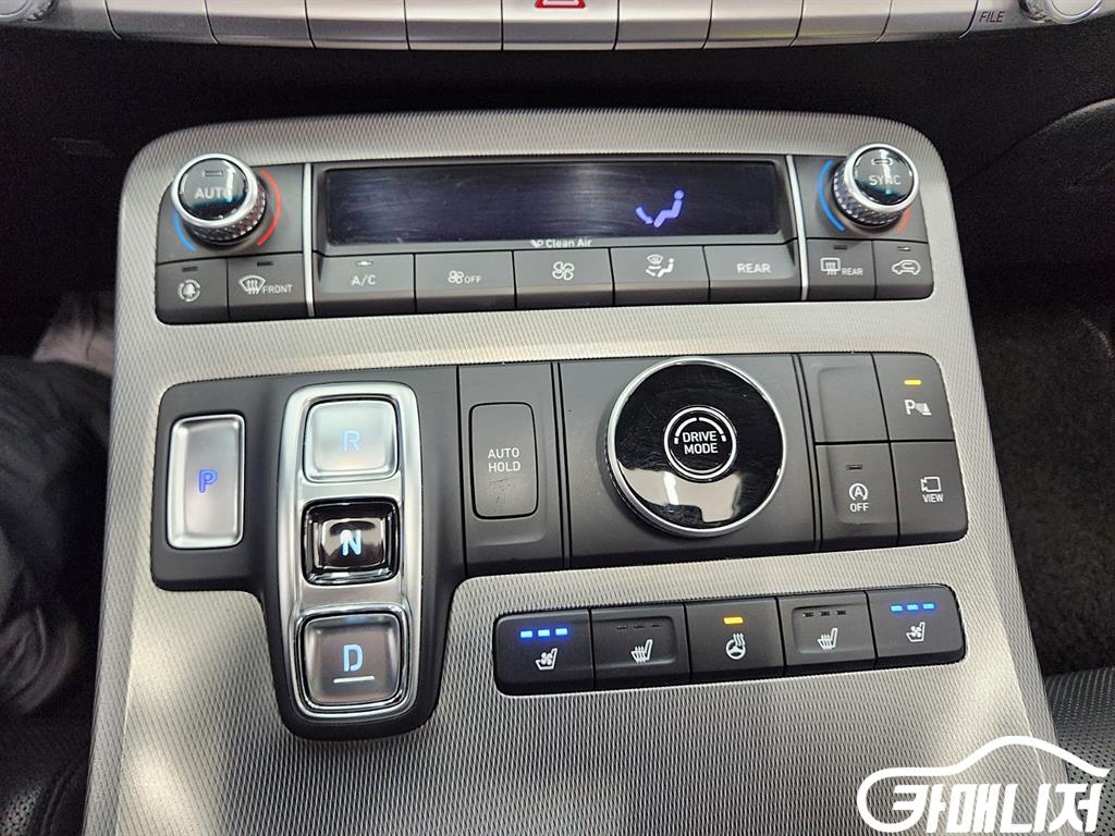 Hyundai Palisade Diesel 2.2 2WD thumbnail 15