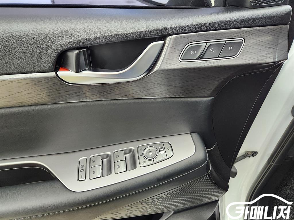 Hyundai Palisade Diesel 2.2 2WD thumbnail 17