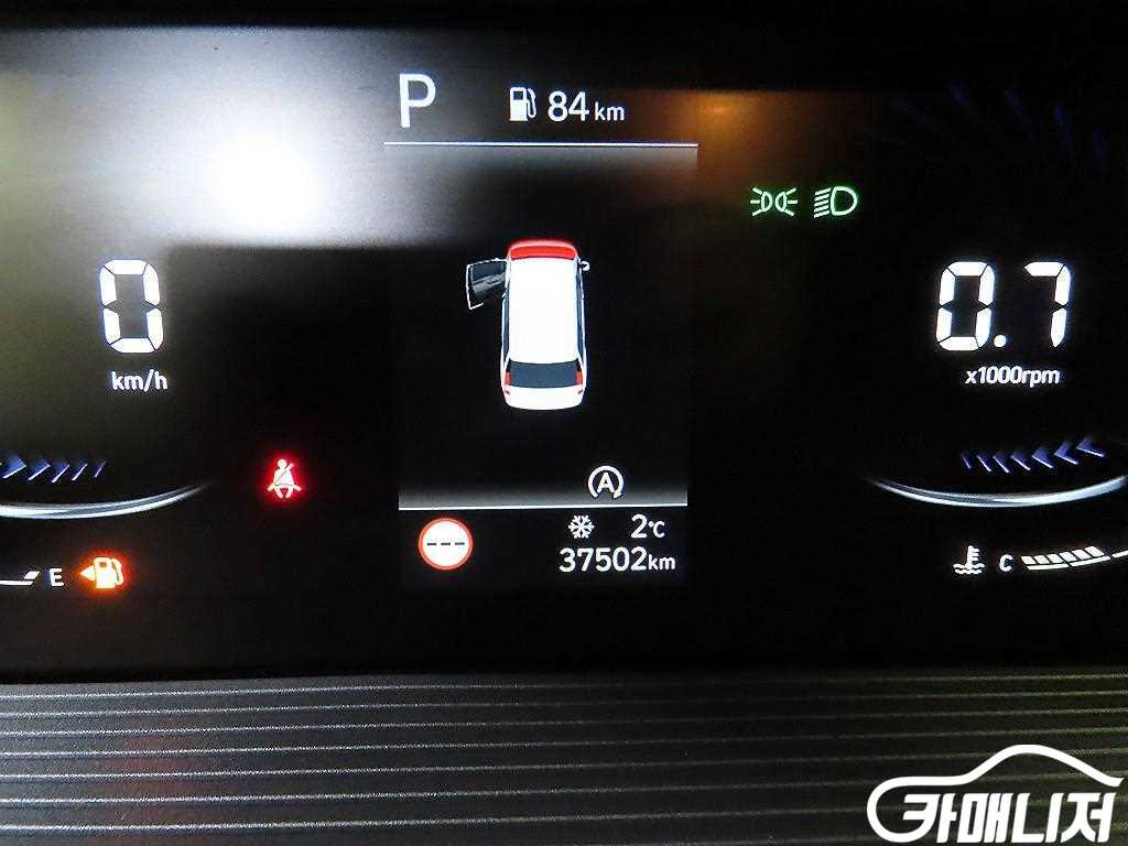 Hyundai Staria 2WD Diesel Cargo Modern thumbnail 9