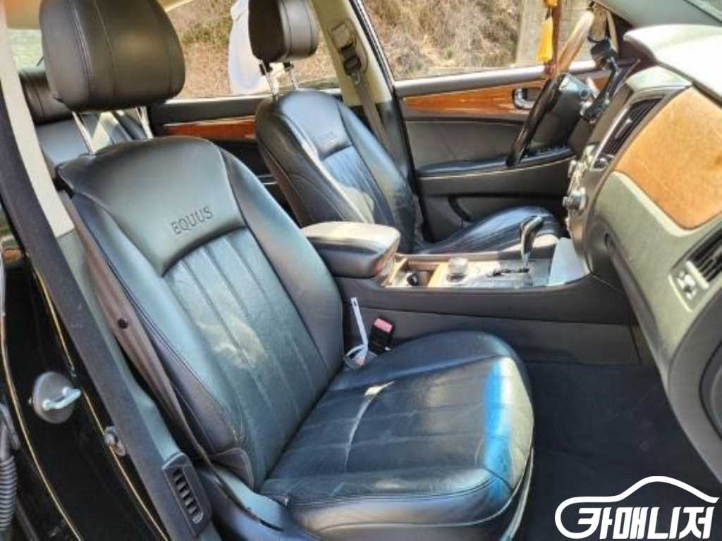 Hyundai Equus VS380 Prestige thumbnail 4