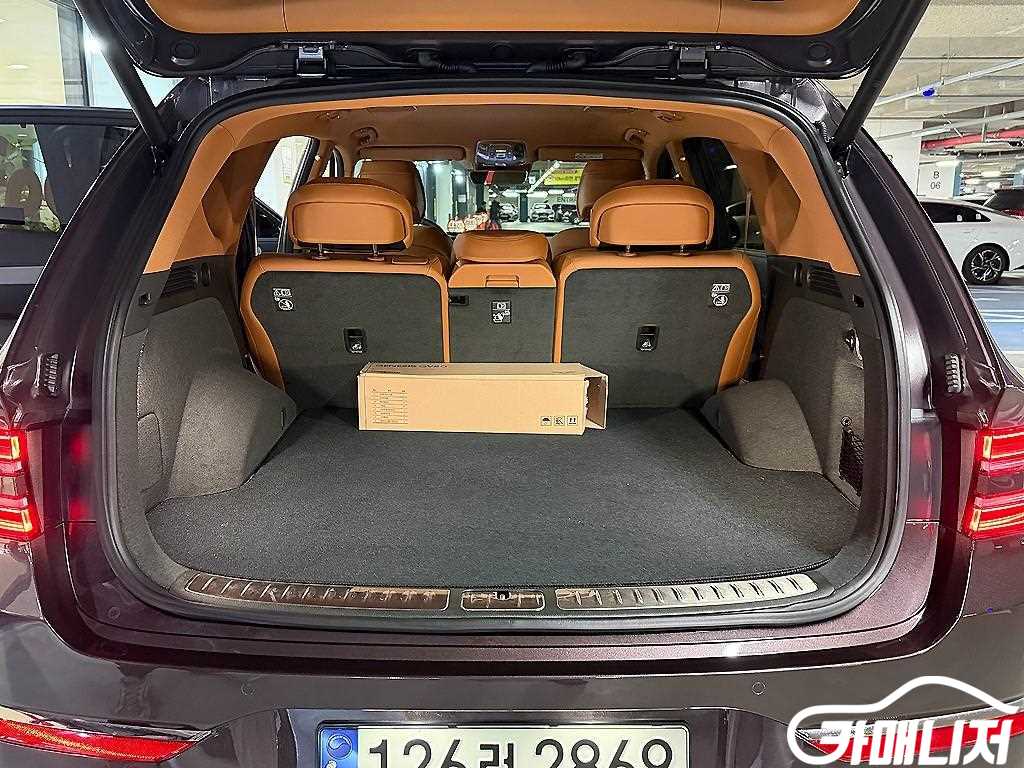 Genesis GV80 Gasoline 2.5T AWD thumbnail 18