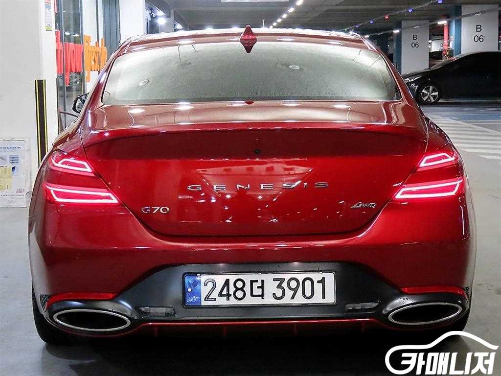 Genesis G70 The New G70 Gasoline 2.0T 4WD thumbnail 5