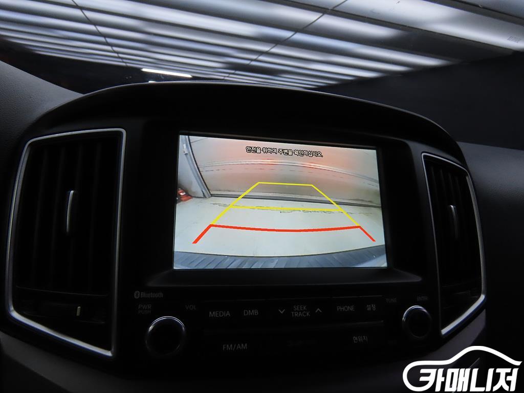 Hyundai Starex Grand Starex 12-Seater Wagon thumbnail 14