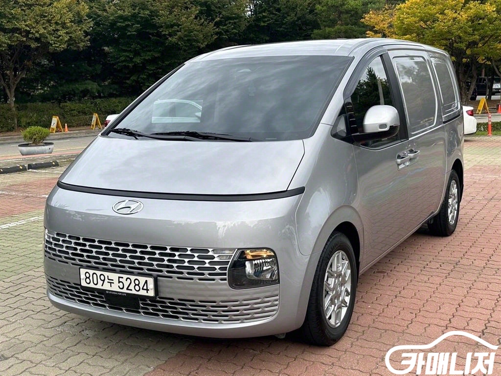 Hyundai Staria LPG Cargo Modern