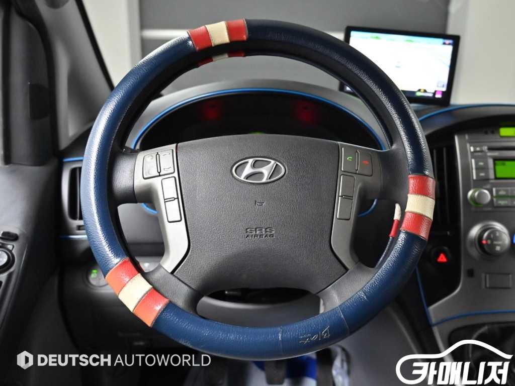 Hyundai Starex Grand Starex Van 5-Seater thumbnail 13