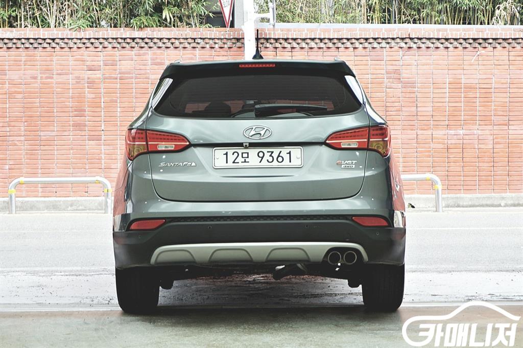 Hyundai Santa Fe Santa Fe DM Diesel 4WD 2.2 Premium thumbnail 4