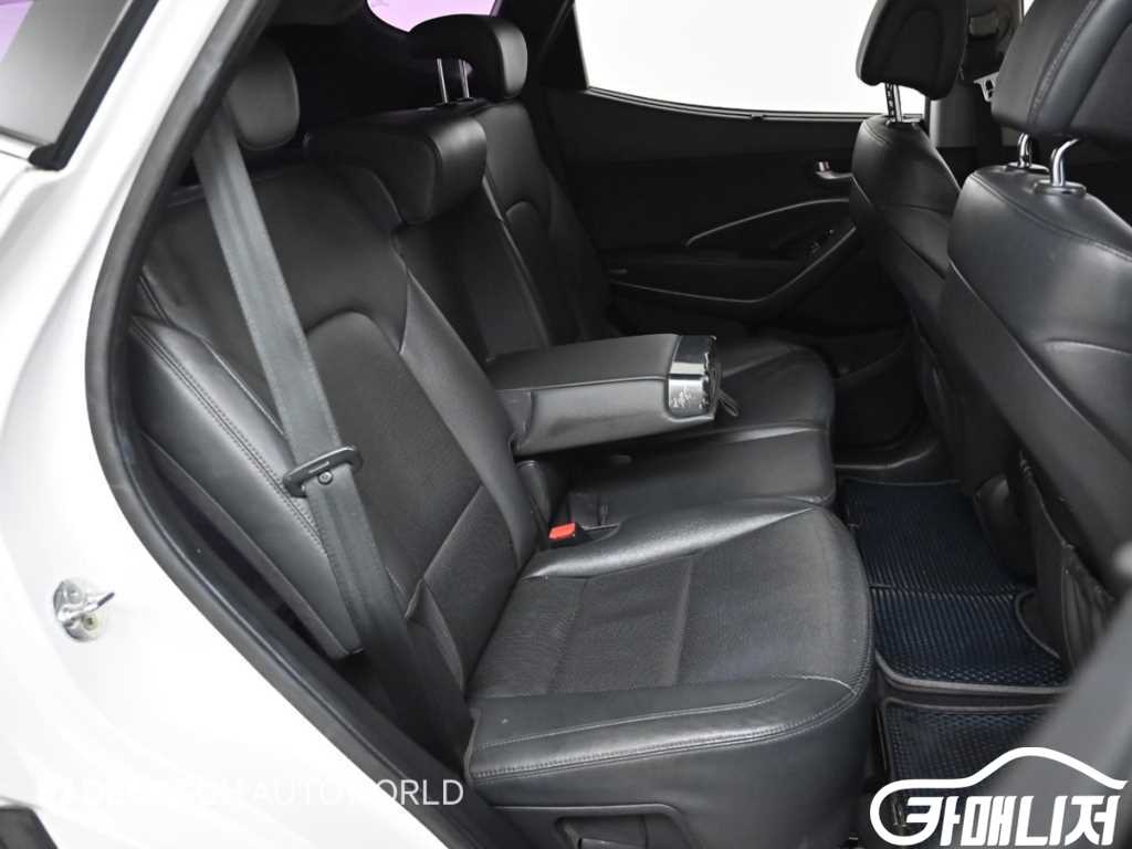 Hyundai Santa Fe Santa Fe DM Diesel 4WD 2.0 Premium thumbnail 12