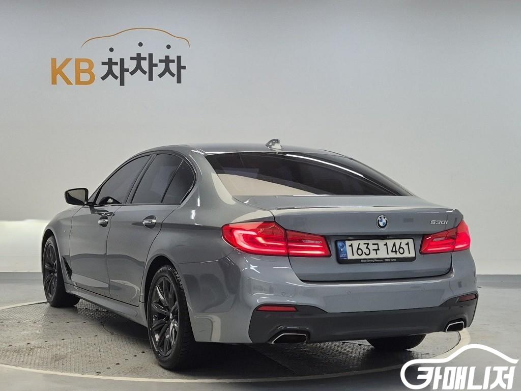 BMW 5 Series 530i thumbnail 3